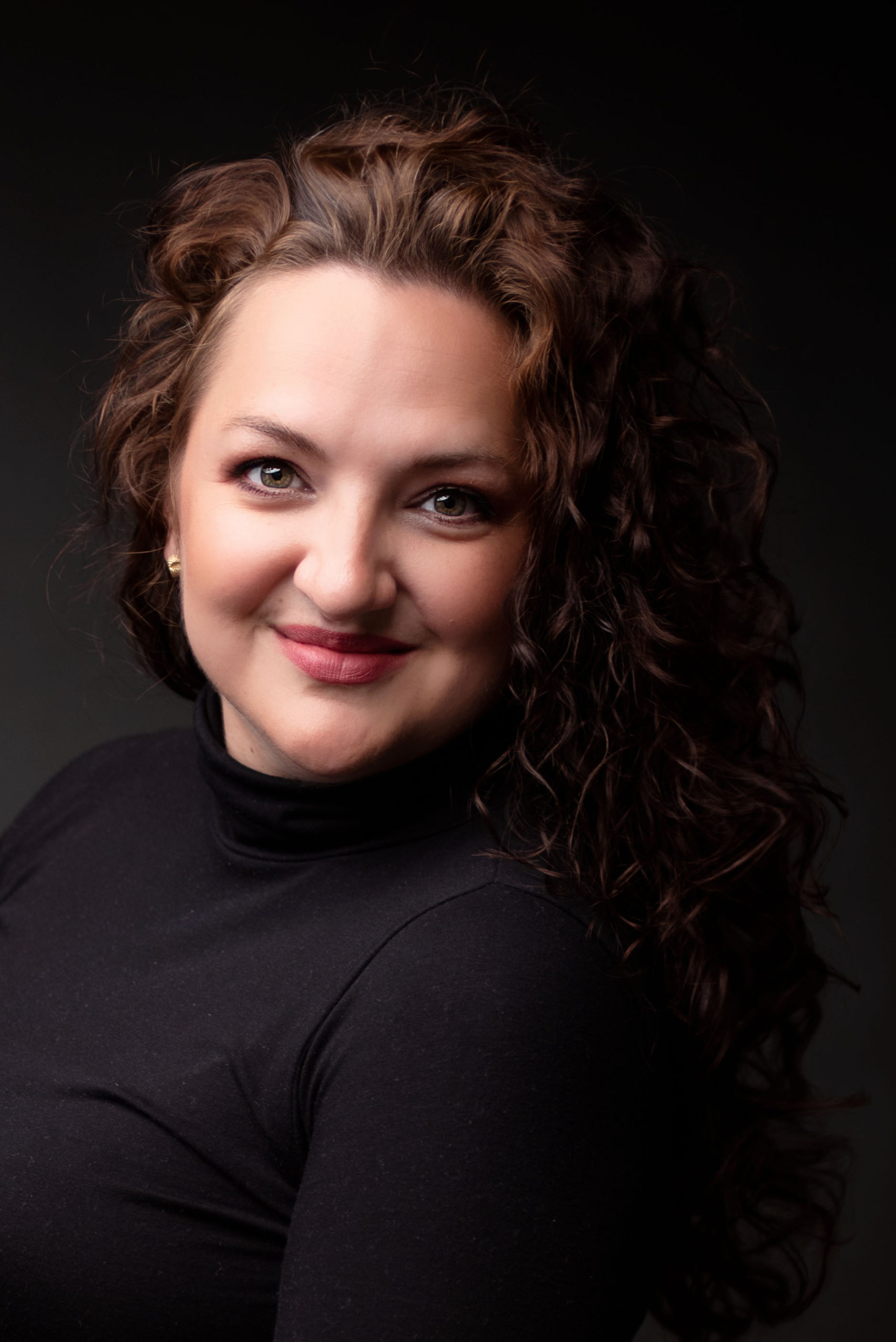 MINE PORTRAIT FOUNDER BEE DIVINE