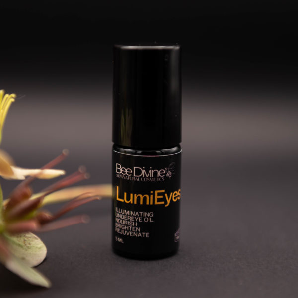 Natural & organic oil eye serum