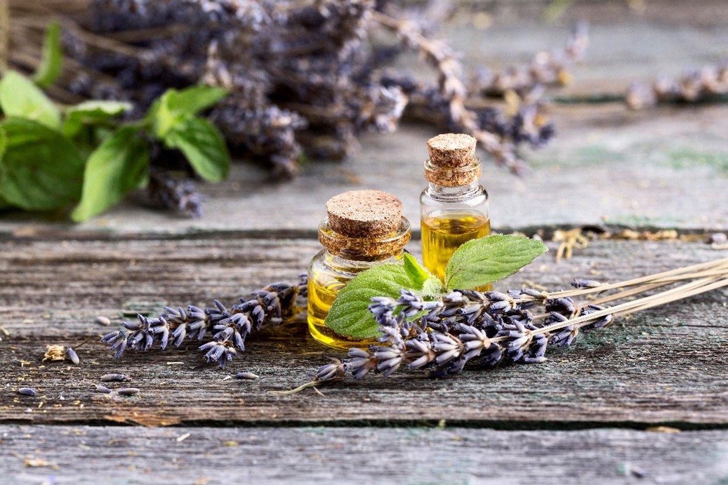 essential oils in skincare