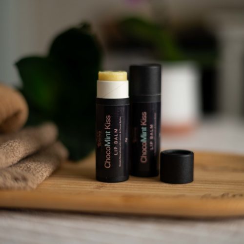 Plastic-free natural lip balm with cocoa, mint and avocado oil Bee Divine Natural and organic skincare