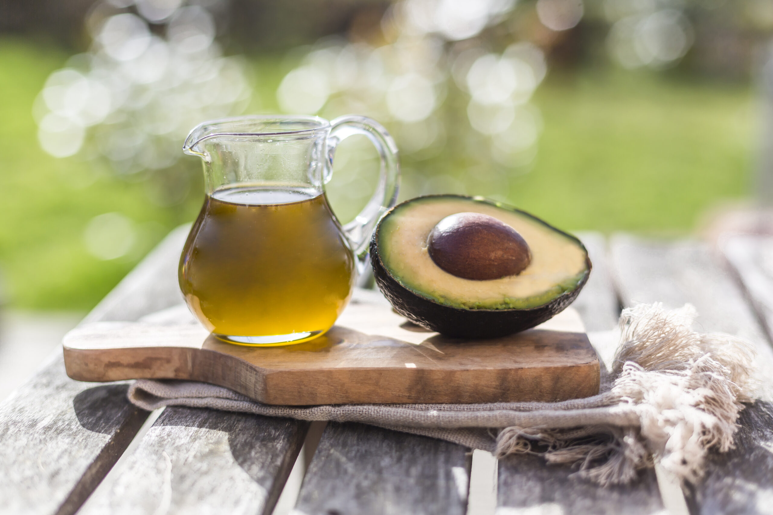 avocado oil skin benefits ingredient bee divine natural and organic skincare cosmetic