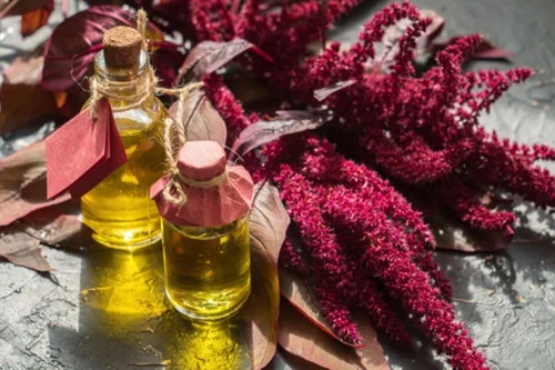 Amaranth Oil is one of the richest plant sources of omega-3 fatty acids. It helps to calm irritation, reduce fine lines and deliver intense hydration.