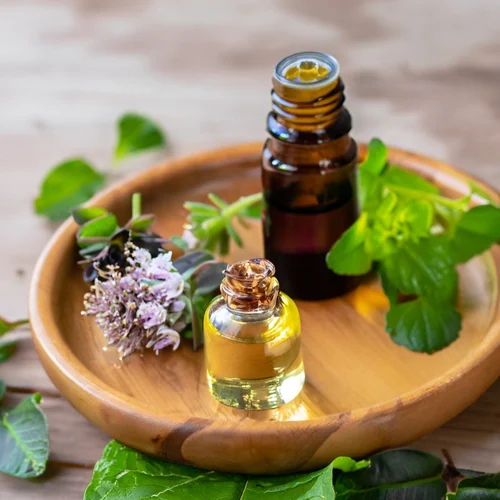 patchouli oil skincare natural and organic Bee Divine cosmetic vegan ingredients skin benefits