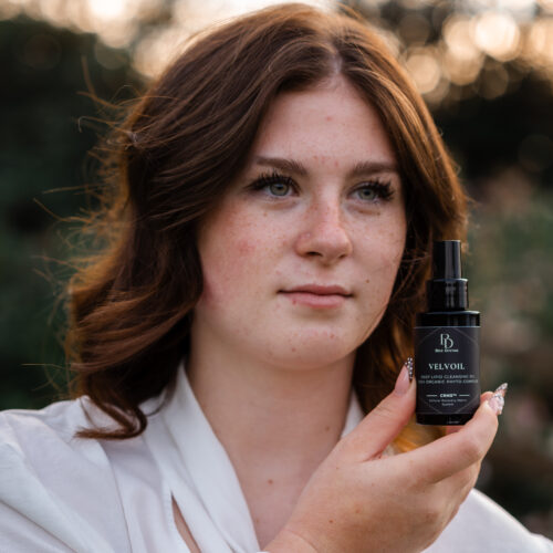 VELVOIL MAKE UP REMOVER OIL CLEANSER BEE DIVINE NATURAL ORGANIC SKINCARE BRAND UK LUXURY BIOTECH BOTANICAL CRMS SKIN INTELLIGENCE PORES CLEANING